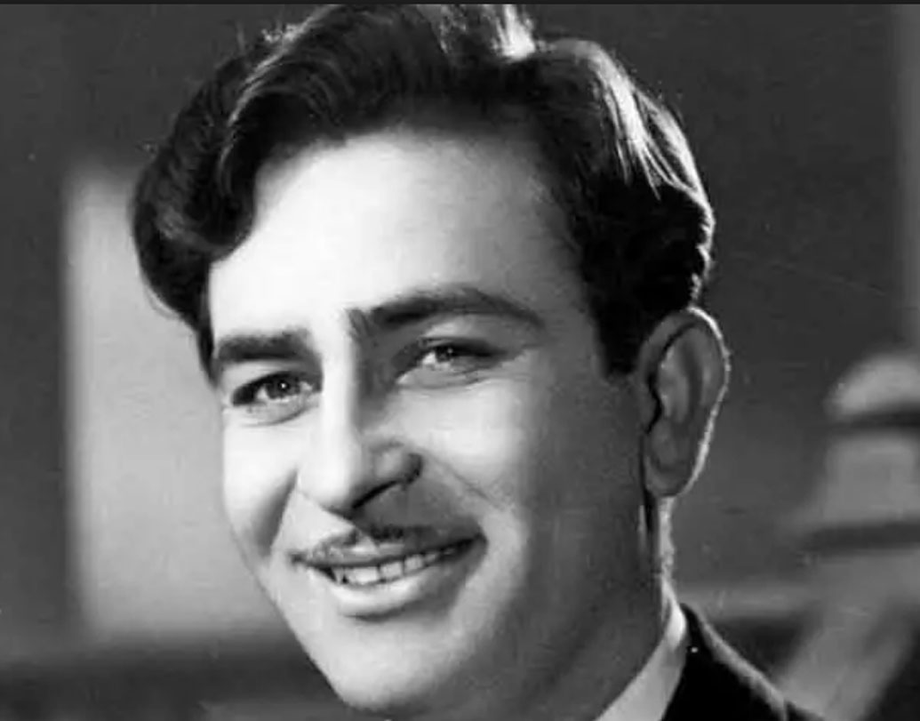 রাজ কপূর – পৃথ্বীরাজ কপূরের বড় ছেলে। কৃষ্ণা মলহোত্রকে বিয়ে করেন। তিনি অভিনেতা প্রেম নাথের বোন। ১৯৮৮  সালে প্রয়াত হন রাজ কপূর।