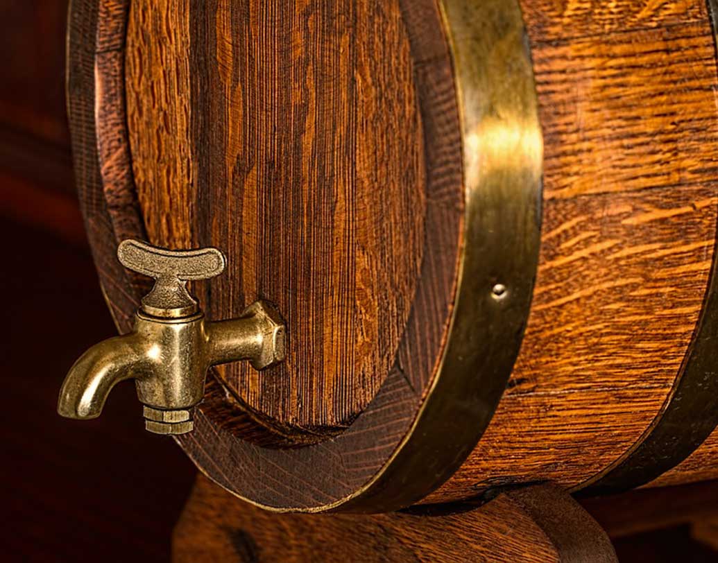 স্বাভাবিক ভাবেই বার্লি উৎপাদন কমে গেলে তাতে ক্ষতিগ্রস্ত হবে বিয়ার প্রস্তুতকারী সংস্থাগুলি। সেই সঙ্গে দামের কথাটাও ভেবে দেখুন। বাজারে বিয়ারের জোগান কম হলে তার দামও চড়চ়ড়িয়ে বাড়বে।