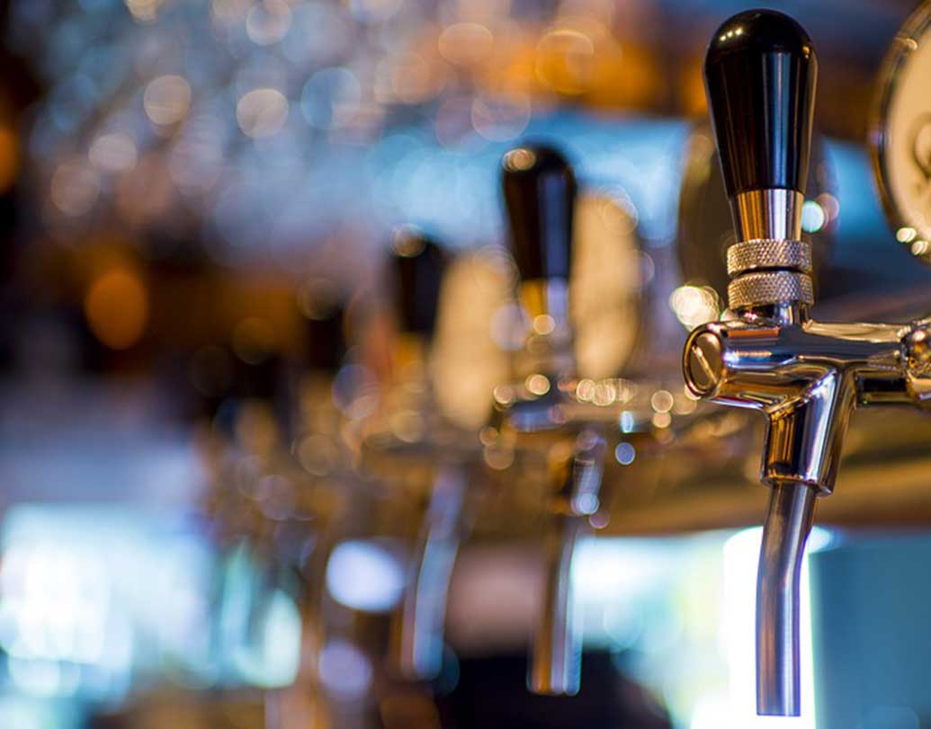 শুধুমাত্র যাঁরা বিয়ারে চুমুক দিতে ভালবাসেন, তাঁদের কথা ছেড়ে দিন। এই শিল্পের সঙ্গে জড়িত বহু মানুষের কর্মসংস্থানেও প্রভাব পড়বে। ফলে কাজ হারানোর আশঙ্কা রয়েছে বহু মানুষের।