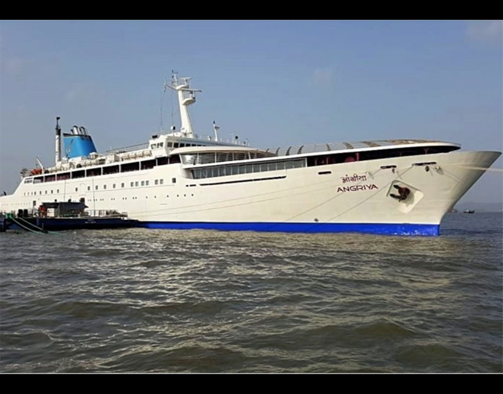 দেশের প্রথম প্রমোদ তরী এটি। ক্রুজটির নাম অ্যাংরিয়া।