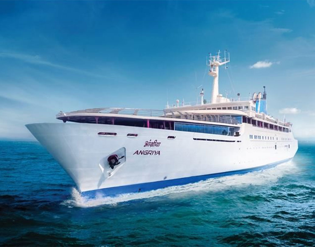 ক্রুজটি চালু হয়েছে শনিবার, ২০ অক্টোবর। চালু হওয়ার পর এক অন্য বিতর্ক দেখা দেয়।