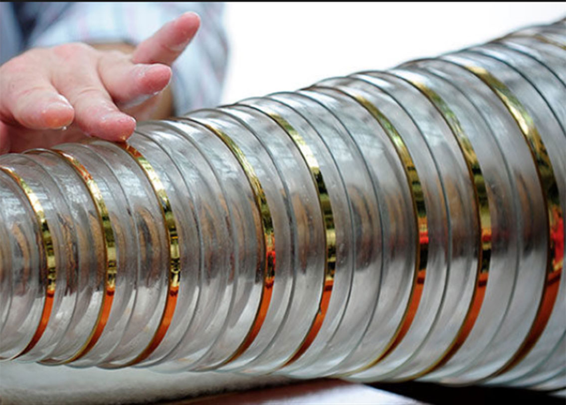 বিশ্বের বিভিন্ন প্রান্তে এখনও কয়েকটি হারমোনিকা রয়েছে। বিখ্যাত কয়েক জন সুরকার তাদের অ্যালবামে কিছু ক্ষণের জন্য এই বাদ্যযন্ত্র বাজিয়েওছেন।