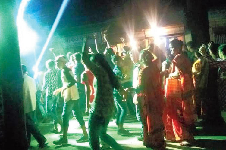 DJ was running relentlessly during the immersion