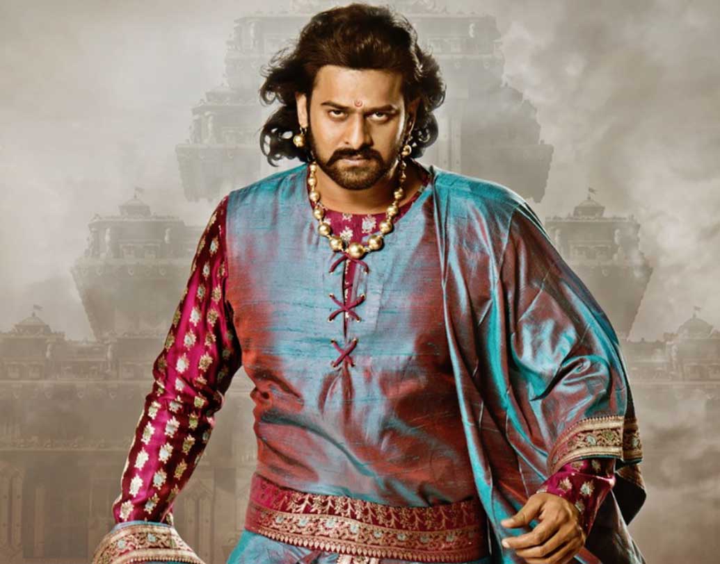 শুধু এই ‘বাহুবলী’ ছবিটির জন্যই ৫.৫ কোটি টাকার একটি বিজ্ঞাপনের অফার ফিরিয়ে দিয়েছিলেন প্রভাস। এমনকি পরিচালক রাজামৌলি খোদ বলেছিলেন, ‘‘তেলুগু ছবিতে একের পর হিট দিয়ে যাচ্ছিলেন প্রভাস। তা সত্ত্বেও বাহুবলী-র জন্য প্রভাস একটা টাকাও চাননি।’’