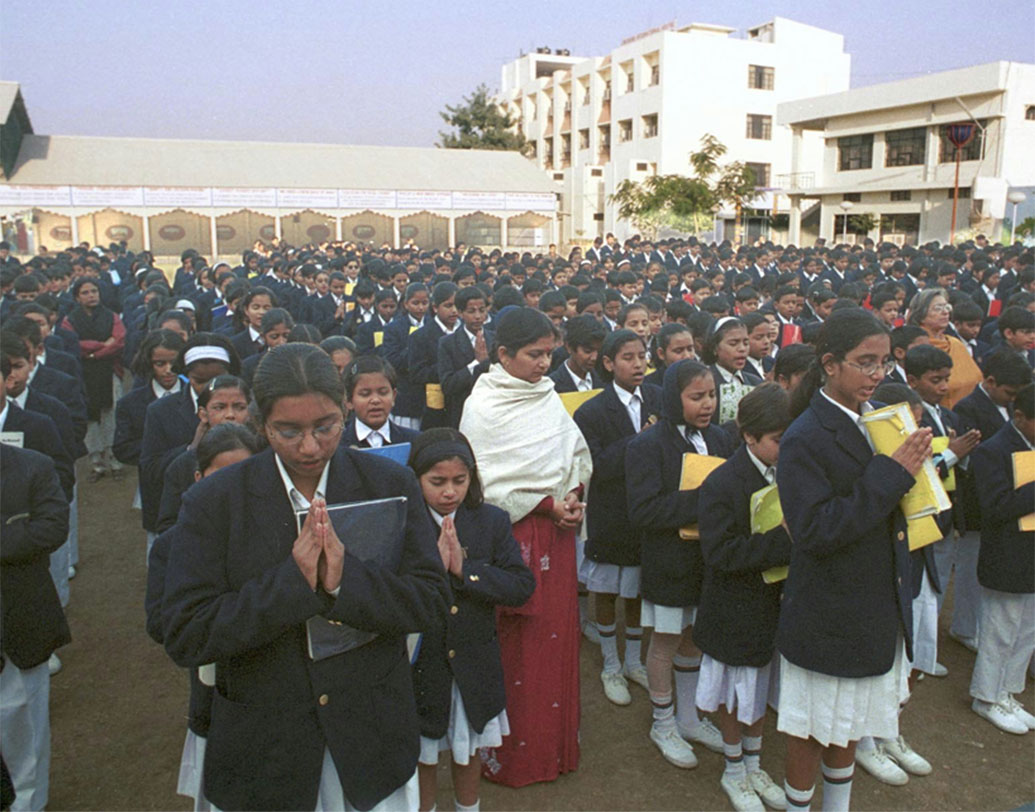 স্কুলের সেরা ক্যাম্পাসটি লখনউয়ের গোমতী নগরে। বেসরকারি ইংরেজি মাধ্যমের এই স্কুলটি সর্বভারতীয় ফল করার পাশাপাশি আন্তর্জাতিক প্রতিষ্ঠানগুলির সঙ্গে ছাত্র বিনিময় কর্মসূচিতেও পিছিয়ে নেই এই স্কুল। স্কুলটি আইএসসিই বোর্ডের আওতায়।
