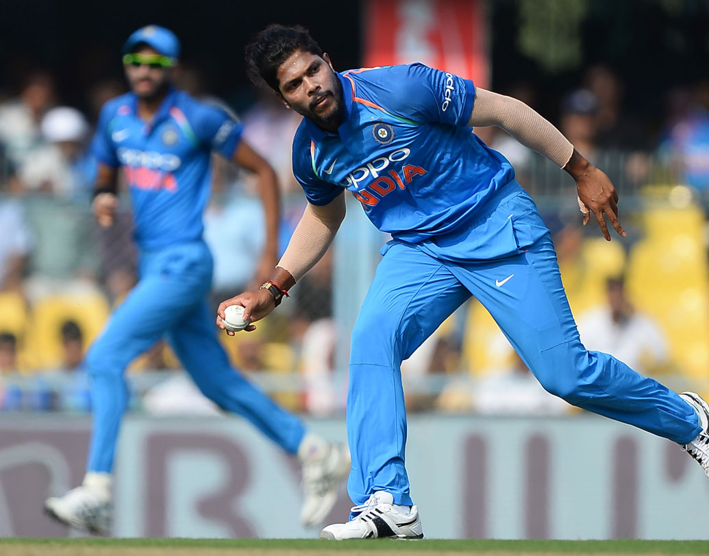 উমেশের সামনে এই সিরিজ নিজের জায়গা পাকা করার সুযোগ আনছে। গত ম্যাচে যদিও একেবারেই ভাল খেলেননি তিনি। তবে তাঁকে আজ ভারতীয় দলে রাখা হতে পারে।