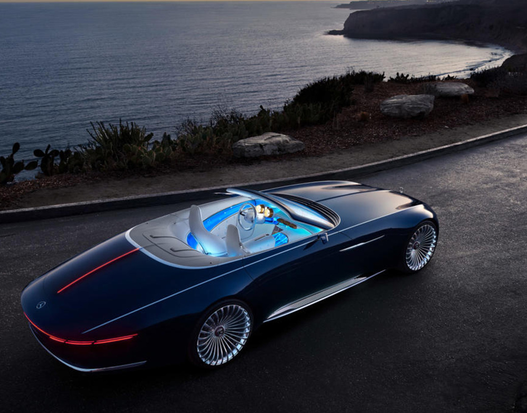 মার্সিডিজ মেব্যাক ভিশন ৬ ক্যাব্রিওলেট: সেটি হল, মার্সিডিজের ক্যাব্রিওলেট মডেলটি তাদের কুপ মডেলটির থেকেও আরও এক কাঠি উপরে। গাড়িটি দেখলে মনে হবে রাস্তায় কোনও ক্রুজ চলছে। এর বাইরেটা যেমন আকর্ষণীয়, তেমনই সুন্দর এর ভিতরটি। মার্সিডিজের এই মডেলটি দেখলে আপনি অবশ্যই চমকে যাবেন।