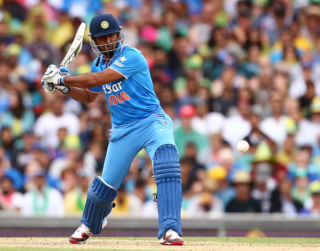 অম্বাতি রায়ুডু: বিশাখাপত্তনমে বিরাট কোহালির সঙ্গে চমৎকার পার্টনারশিপ গড়েছিলেন। স্কোরবোর্ড সচল রাখার কাজ দারুণ ভাবে করেছিলেন চার নম্বরে নামা রায়ুডু। ফর্মে থাকা রায়ুডু ভারতের চার নম্বরের পক্ষে আদর্শ হতে পারেন।