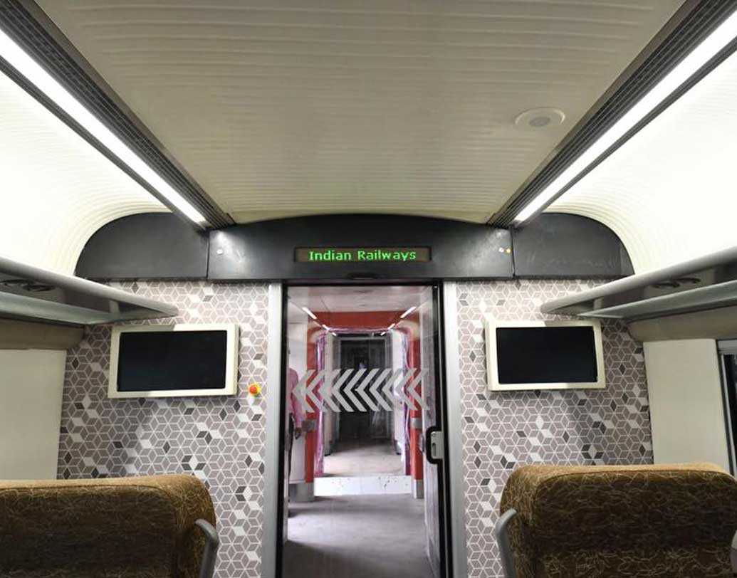 ২৯ অক্টোবর, সোমবার এই বিশেষ ট্রেনটির পরীক্ষামূলক ভাবে চালানো শুরু হল। চার দিন ট্রায়াল চলবে এই ট্রেনের। এর পর ট্রেনটির চূড়ান্ত পরীক্ষানিরীক্ষার জন্য ফের তাকে তুলে দেওয়া হবে রিসার্চ ডিজাইন অ্যান্ড স্ট্যান্ডার্ডস অর্গানাইজেশন (আরডিএসও)-র হাতে।