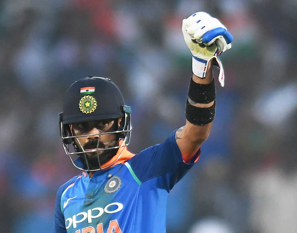 ২০১৩ তে জয়পুরে ভারত-অস্ট্রেলিয়া মুখোমুখি। ৫০ ওভারে ৩৬০ রানের বিশাল টার্গেট দেয় অস্ট্রেলিয়া।