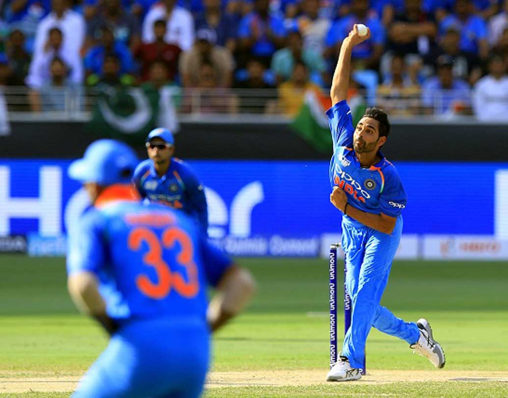 পেস আক্রমণের প্রধান স্তম্ভ ভুবনেশ্বরকে ফর্মে ফিরতে হবে। গত ম্যাচে বড্ড বেশি রান দিয়ে ফেলেছেন। যা পার্থক্য গড়ে দিয়েছে দুই দলের মধ্যে।