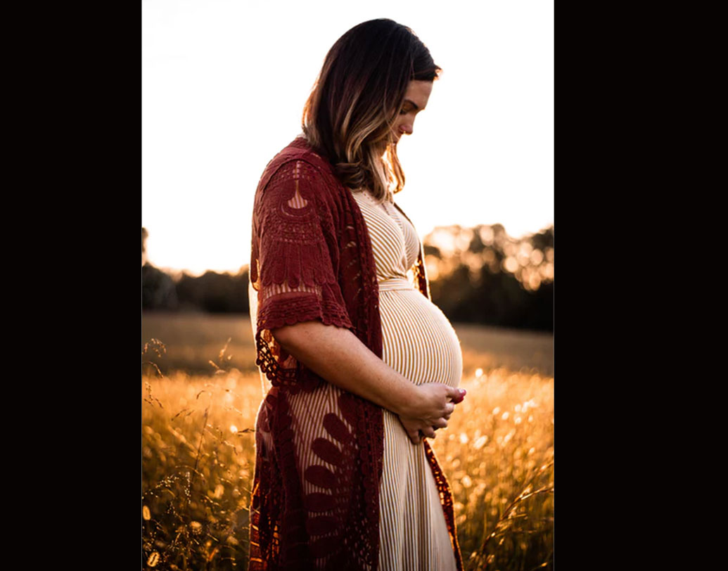 অন্তঃসত্ত্বাকে এ ক্ষেত্রে স্বাভাবিক মহাকর্ষীয় বলের বাইরে রাখা হবে। ২৫ জন অংশগ্রহণকারীকে মহাকাশে নিয়ে যাওয়া হবে, যাতে দু’দিনের অভিযানে কোনও না কোনও শিশু জন্ম নেয়। ভ্রূণের বয়স সাড়ে আট মাস হলে তবেই হবু মা-কে মহাকাশে পাঠানো হবে, তার আগে নয়।