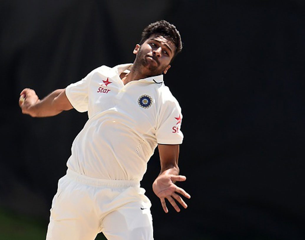 শার্দুল ঠাকুর: চোটের জন্য এশিয়া কাপ থেকে সরে গেলেও দ্বাদশ স্থানে রয়েছেন শার্দুল।