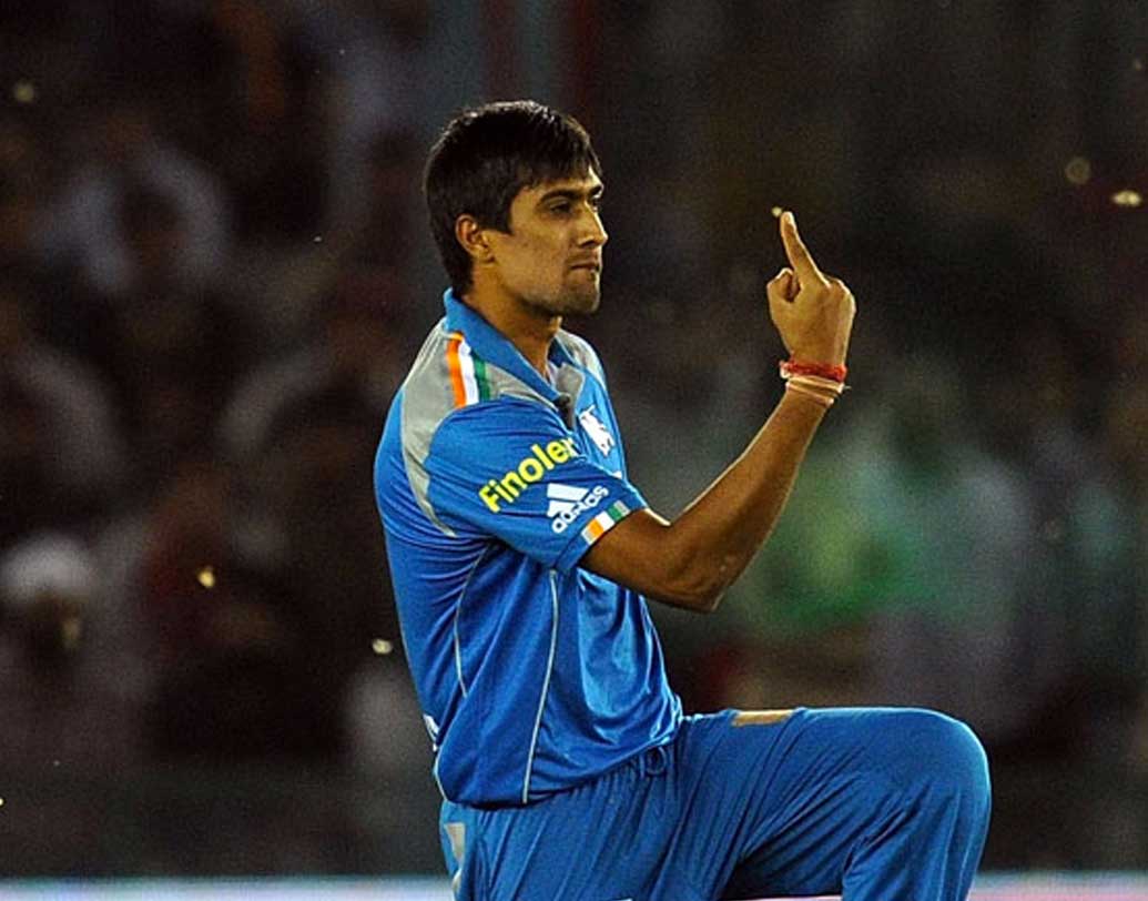 রাহুল শর্মা: পঞ্চম এবং ষষ্ঠ আইপিএলের অন্যতম সফল বোলার। ২০১২ তে জাতীয় দলে সুযোগও পেয়ে যান। কিন্তু, জাতীয় দলে সেই সাফল্যে সামন্যতমও দেখাতে পারলেন না। বর্তমানে রাজ্য দলেও আর সুযোগ পান না এই স্পিনার।