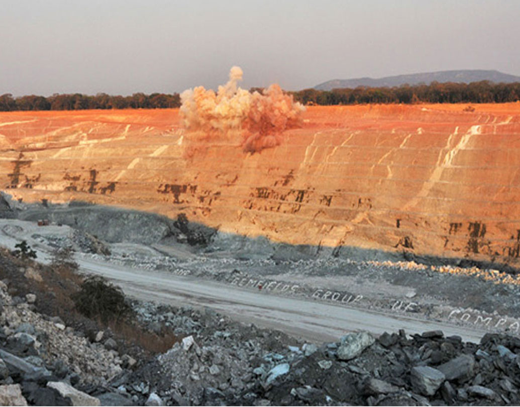 আপাত ভাবে এই পান্নাটির মূল্য ধার্য করা হয়েছে ১৫ কোটি টাকা।
