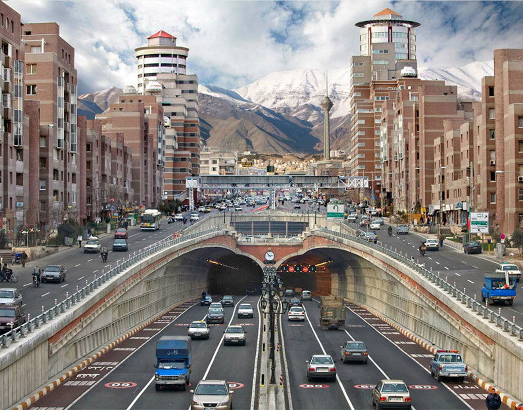 ইরান: এই দেশে পেট্রলের দাম ভারতীয় মুদ্রায় ২১.৩৭ টাকা প্রতি লিটার।