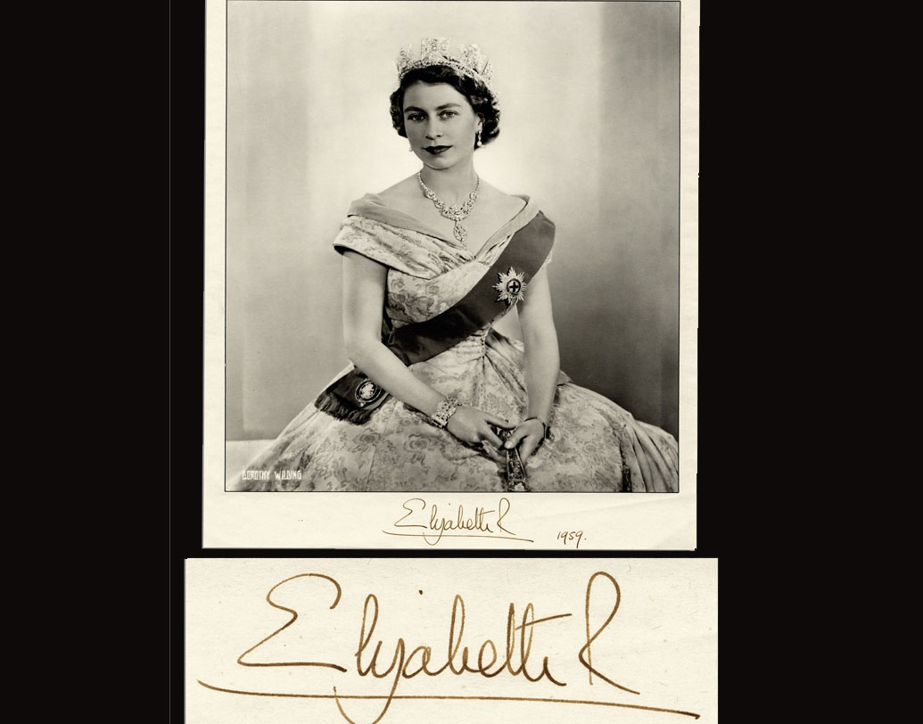 রানি দ্বিতীয় এলিজাবেথের স্বাক্ষরের মূল্য ধার্য হয়েছিল প্রায় এক লক্ষ ৬৬ হাজার টাকা।