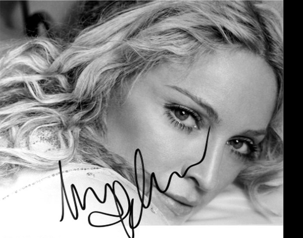 ম্যাডোনার স্বাক্ষরের দাম ৮৯ হাজার টাকা। তবে নিলামে তা চড়চড় করে বাড়বে বলেই মনে করা হচ্ছে।