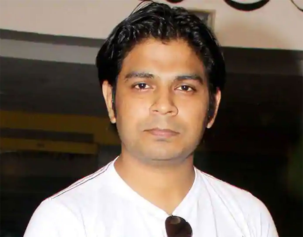 অঙ্কিত তিওয়াড়ি: ২০১৪ সালে এই গায়কের বিরুদ্ধে তাঁর প্রেমিকা ধর্ষণের অভিযোগ আনেন। পরবর্তীতে মুম্বই সেশন কোর্ট তাঁকে অভিযোগ থেকে অব্যাহতি দেয়।