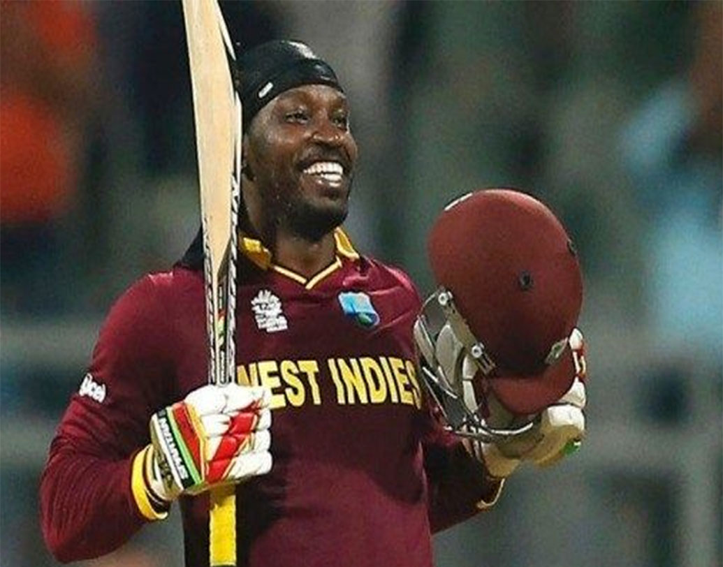 ক্রিস গেল: বাঁহাতি ওপেনার মাঠে নামলেই গড়েন রেকর্ড। আক্রমণাত্মক এই ব্যাটসম্যান ভারতের বিরুদ্ধে একদিনের সিরিজে খেলছেন না। কেরিয়ারে ২৮৪ একদিনের ম্যাচ খেলে গেলের মোট রান ৯৭২৭। নিয়েছেন ১৬৫ উইকেটও।