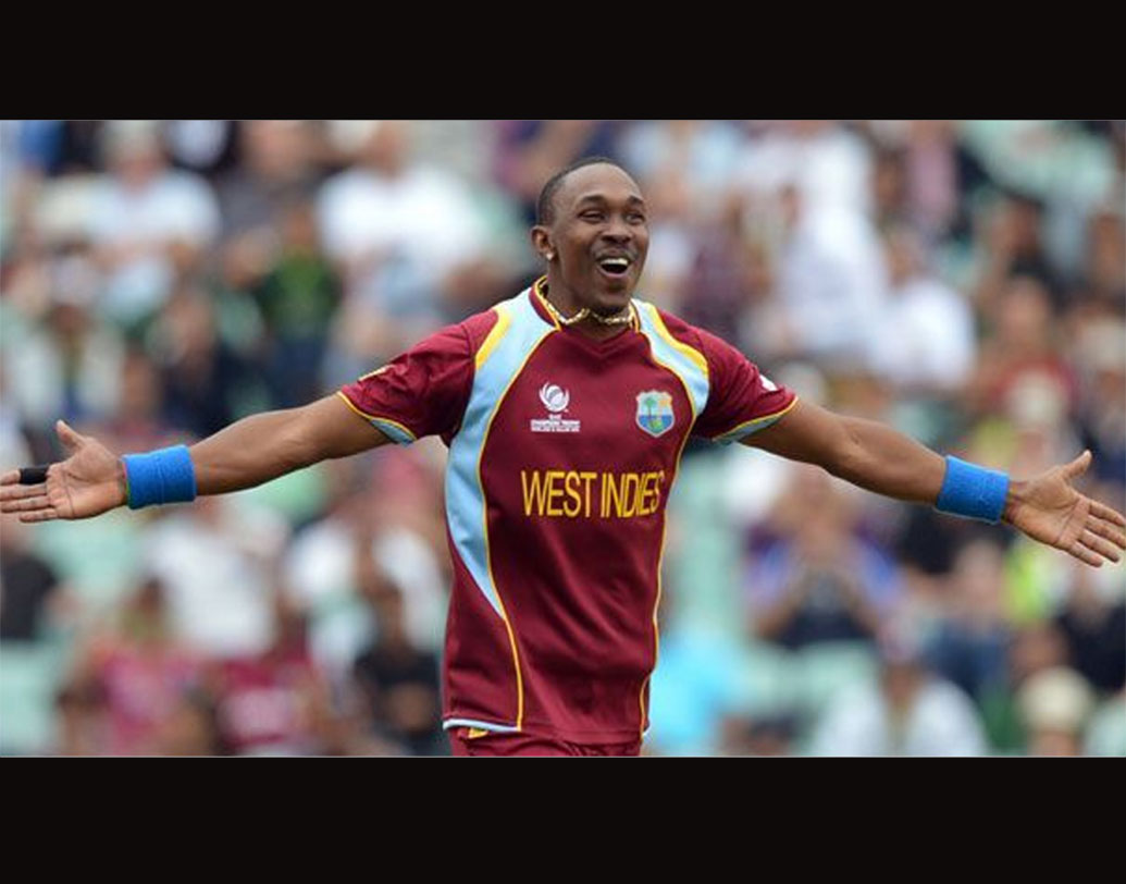 ডোয়েন ব্রাভো: ড্যারেন ব্রাভোর দাদা ডোয়েনও দুর্দান্ত অলরাউন্ডার। ১৬৪ ওয়ানডে খেলে করেছেন ২৯৬৮ রান। নিয়েছেন ১৯৯ উইকেট। কিন্তু, বোর্ডের সঙ্গে ঝামেলা তাঁরও। ফলে, বিশ্বজুড়ে খেলে বেড়ান টি-টোয়েন্টি লিগে। তিনি ওয়েস্ট ইন্ডিজ দলে থাকলে ভারতের চিন্তা বাড়ত।