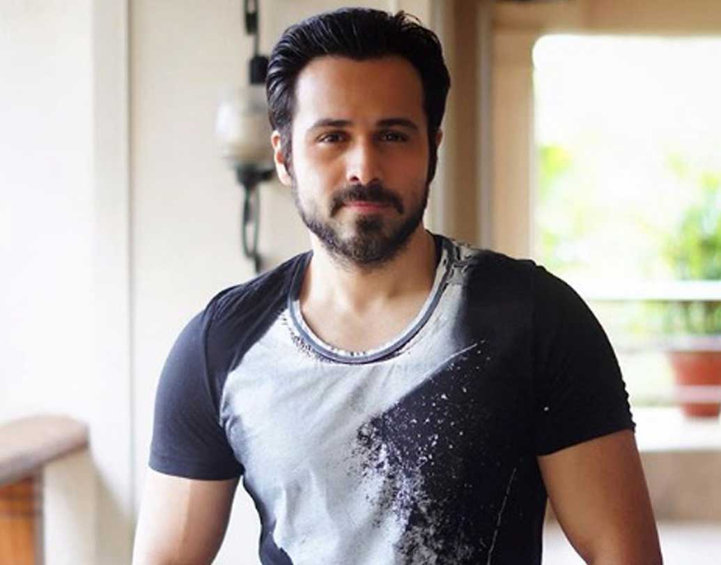 বার্ড অফ ব্লাড: বিলাল সিদ্দিকির লেখা থ্রিলার। ২০১৫ সালে বইটি প্রকাশ পায়। তা থেকে সিরিজ তৈরি হচ্ছে। প্রযোজনা করছে শাহরুখ খানের ‘রেড চিলিজ এন্টারটেনমেন্ট’। মুখ্য চরিত্রে রয়েছেন ইমরান হাশমি। প্রাক্তন ‘র’ এজেন্টের ভূমিকায় দেখা যাবে তাঁকে।