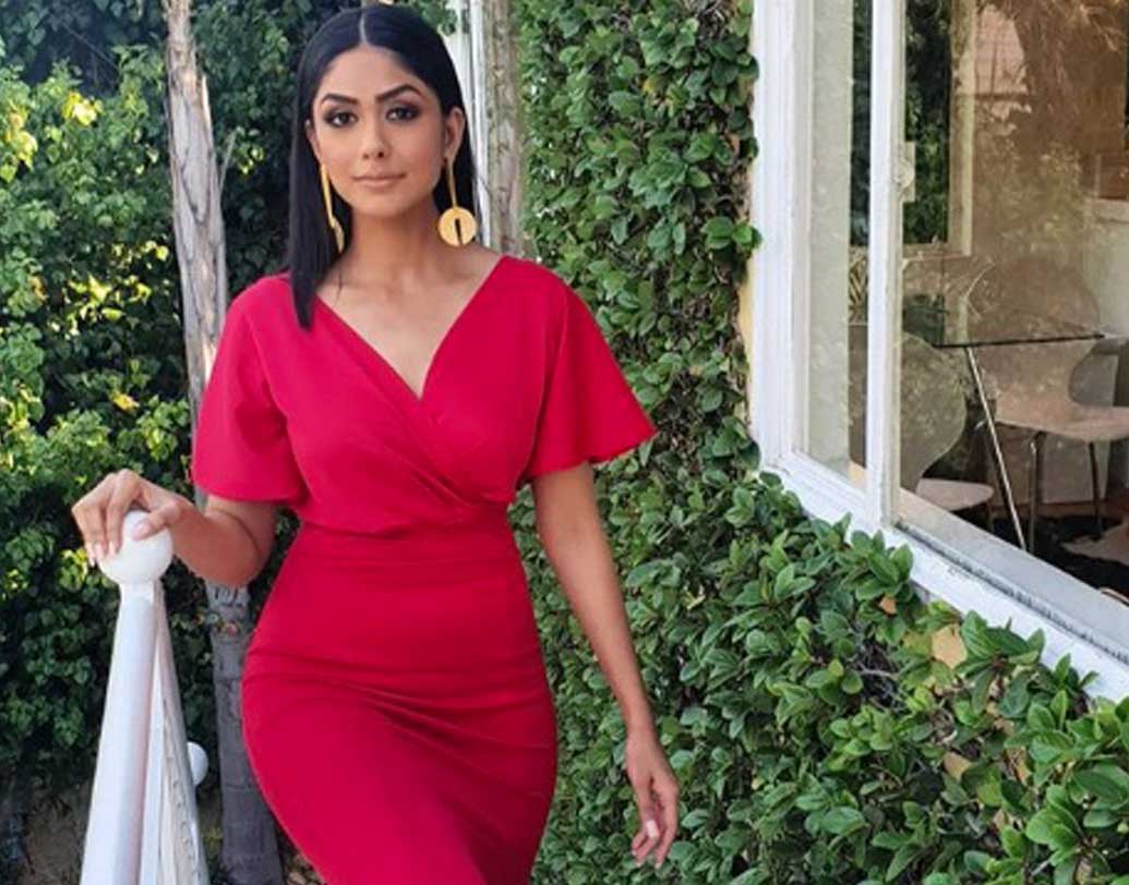 বাহুবলী: বিফোর দ্য বিগিনিং

ইতিমধ্যেই বক্স অফিস মাতিয়েছে দু’-দু’টি ছবি। এ বার তারই স্পিন অব তৈরি হচ্ছে। শিবগামী দেবীর চরিত্রে অভিনয় করছেন টেলিভিশের জনপ্রিয় অভিনেত্রী ম্রুনাল ঠাকুর। ‘লাভ সনিয়া’ ছবিতে অভিনয় করে সম্প্রতি আন্তর্জাতিক খ্যাতি পেয়েছেন তিনি।