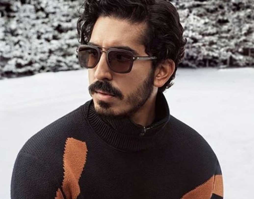 হোটেল মুম্বই:
২৬/১১ মুম্বই হামলা নিয়ে তৈরি। অভিনয়ে রয়েছেন অস্কার মনোনীত দেব পটেল, আর্মি হ্যামার, জেসন আইজ্যাকস এবং অনুমপ খের।