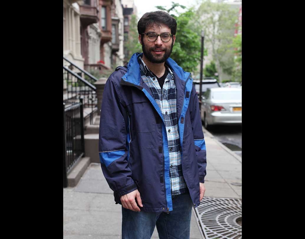 পরিণত মনের মানুষরা এই চাকরিতে যোগ দিয়েছেন, তাই কাডলিংয়ের ক্ষেত্রে যৌন সম্পর্কের ইচ্ছা আসাটা স্বাভাবিক হলেও পেশাদারিত্বের কারণেই তা অন্য ভাবে দেখছেন কর্মীরা।