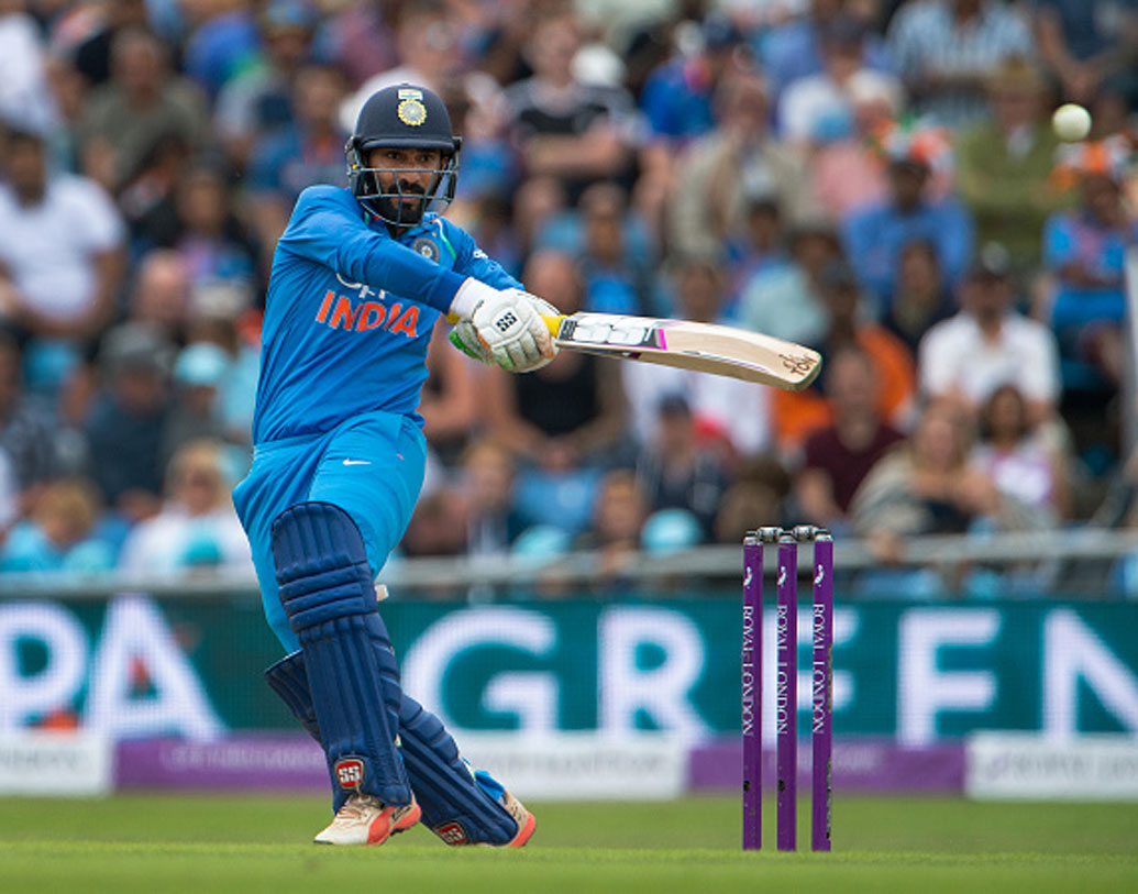 দীনেশ কার্তিক: টি২০ ম্যাচে ভারতের স্পেশালিস্ট। যে কোনও মুহূর্তে ম্যাচের মোড় ঘুরিয়ে দেওয়ার ক্ষমতা আছে। দীনেশই আজ উইকেটরক্ষকের দায়িত্ব পালন করবেন।