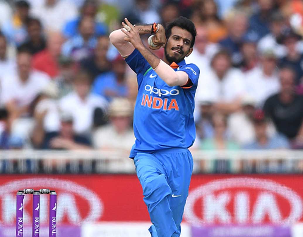 যুজবেন্দ্র চহাল: আজকে দলে সিনিয়র বোলার হিসেবে চহালের থাকার সম্ভাবনা রয়েছেন। স্বাভাবিক ভাবেই বাড়তি দায়িত্ব থাকবে তাঁর উপর।