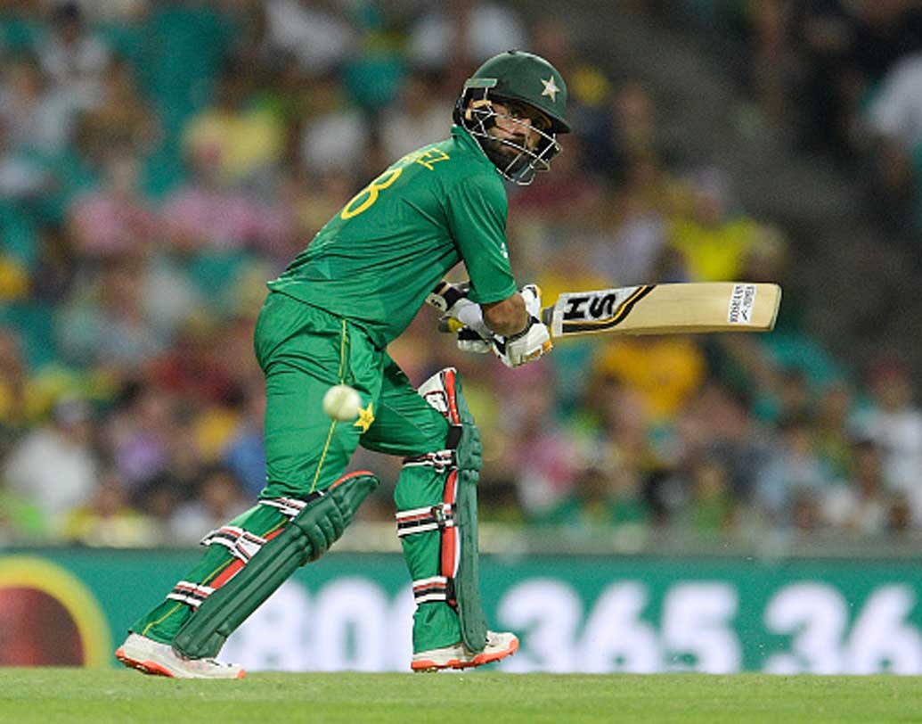 মহম্মদ হাফিজ: সীমিত ওভারের ম্যাচে পাকিস্তানের অন্যতম গুরুত্বপূর্ণ ক্রিকেটার। এখনও পর্যন্ত খেলেছেন ২০৩টি একদিনের ম্যাচ। সেরা স্কোর ১৪০। ১৩৭টি উইকেট দখলে রয়েছে স্পিনার হাফিজের।