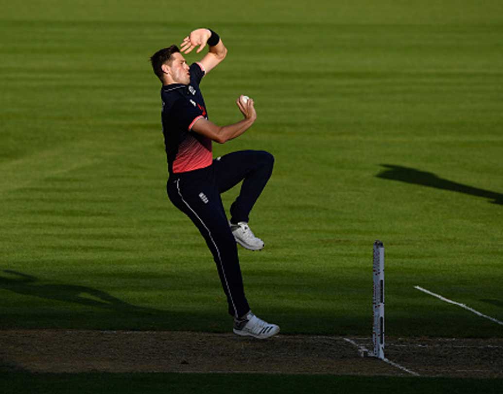 ক্রিস ওকস: উনত্রিশ বছরের ইংল্যান্ডের ক্রিকেটারটি একদিনের ম্যাচে দলের বড় ভরসা। খেলেছেন ৮০টি ম্যাচ। সেরা স্কোর অপরাজিত ৯৫। ডানহাতি পেসারের দখলে রয়েছে ১১৩টি উইকেট।