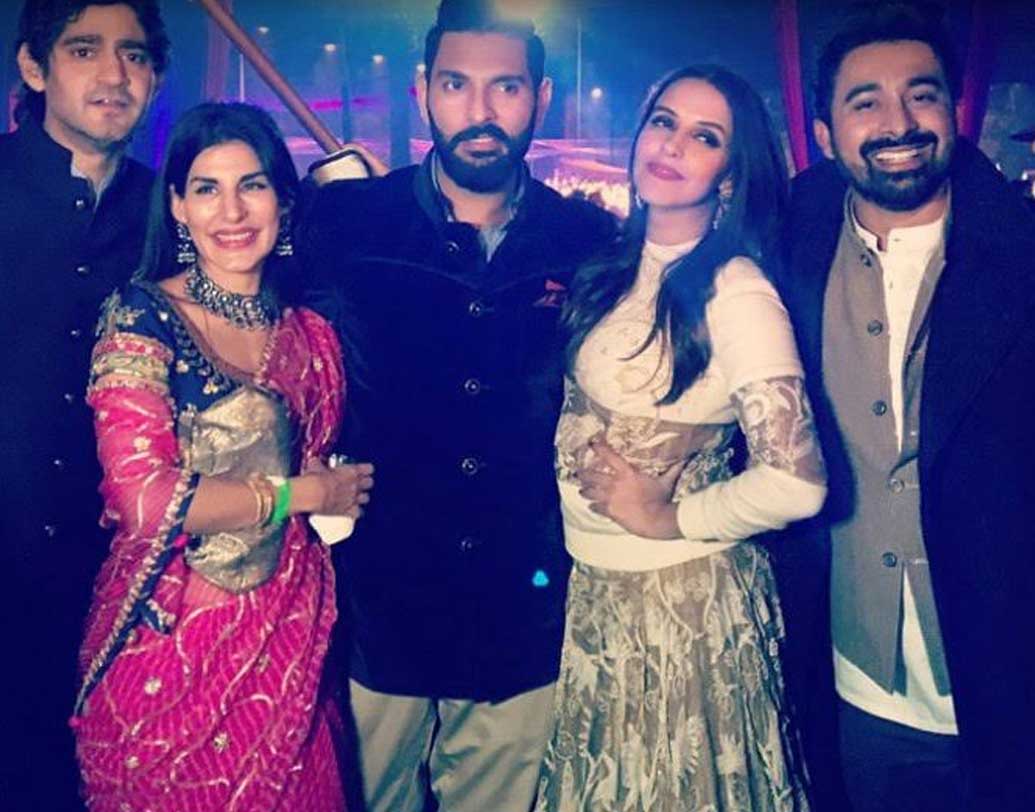 বলি অভিনেত্রী ও মিস ইন্ডিয়া ইউনিভার্স নেহা ধুপিয়ার সঙ্গে শোফি চোধুরীর জন্মদিনে প্রথম দেখা যায় তাঁকে। তিনি যুবরাজ সিংহ! কিন্তু তাঁদের এই সম্পর্কও খুব একটা দীর্ঘস্থায়ী হয়নি। তবে সম্পর্ক ভাঙলেও হেজেল কিচের সঙ্গে যুবরাজের বিয়ের দিন তাঁদের শুভেচ্ছা জানাতে আসেন নেহা। দম্পতির সঙ্গে ছবিও তোলেন।