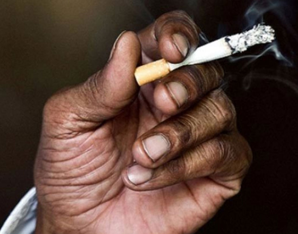 ২০১৫-য় এসসিইউটি-র সেই গবেষণা বলছে, ধূমপায়ীদের ক্ষেত্রে তো বটেই, ধূমপান করেন না এমন ব্যক্তিদের জন্য ধূপকাঠির ধোঁয়া চরম ক্ষতিকর।