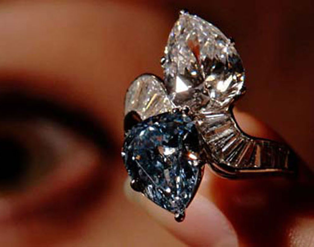 ২০১৫ সালে কানাডার উত্তর-পশ্চিমে হিরের খনি থেকে এটি পাওয়া গিয়েছিল।