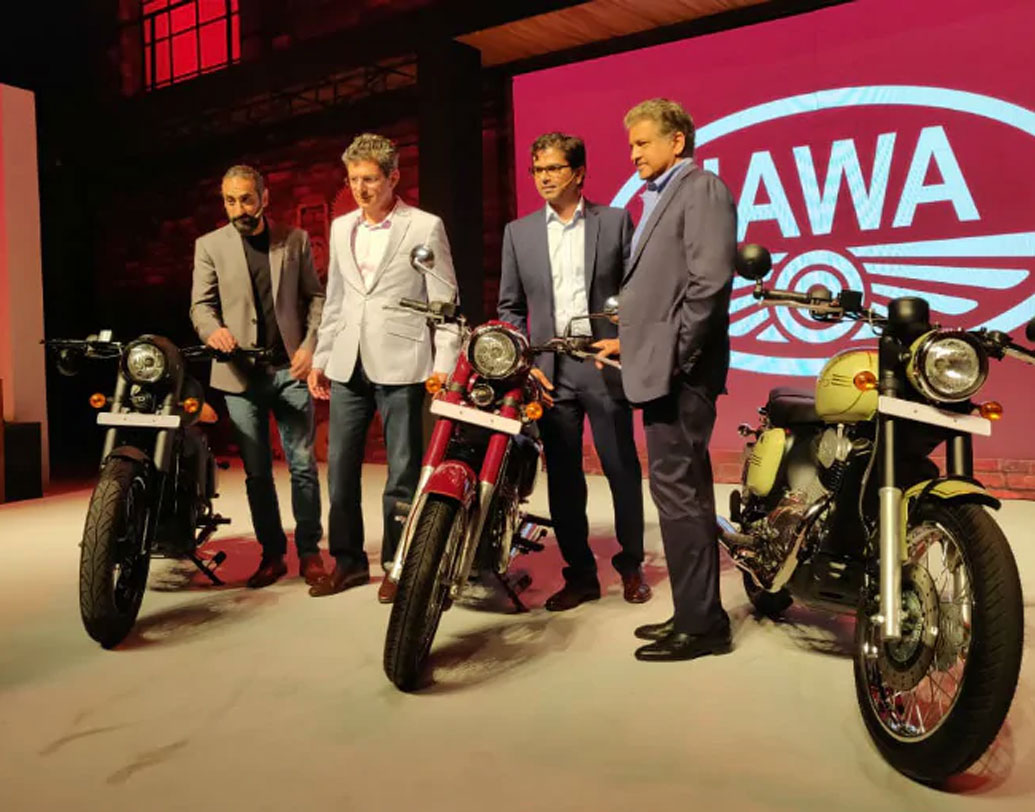 ২০১৬ সালে ফিরে এসেছিল তারা। মাহিন্দ্রা অ্যান্ড মাহিন্দ্রা জাওয়া বাইক তৈরি ও বিক্রির দায়িত্ব নিয়েছিল। আনন্দ মাহিন্দ্রা এর পর জানান, ২০১৮ সালে বাজারজাত হবে এই বাইক। এর পরই বাজারে এল জাওয়া।