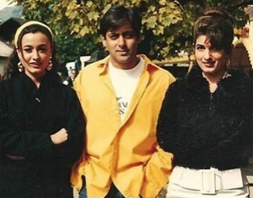 ১৯৯৮ সালে সলমন খানের বিপরীতে 'জব প্যায়ার কিসিসে হোতা হ্যায়' ছবির মাধ্যমে বলিউডে পা রাখেন নম্রতা।যদিও অক্ষয় কুমার এবং সুনীল শেট্টির বিপরীতে 'পূরব কি লায়লা পশ্চিম কি ছ্যায়লা' ছবিতেই প্রথম অভিনয় করেন। তবে সেটি মুক্তি পায়নি।