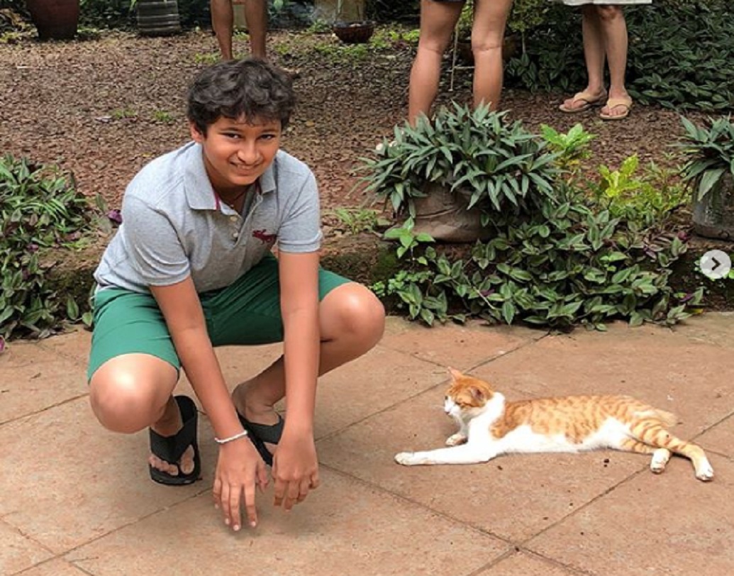 বিয়ের পর অভিনয় ছেড়ে দেন নম্রতা। মন দেন ঘর-সংসারে। ২০০৬ সালে পুত্র সন্তানের জন্ম দেন তিনি। ছেলের নাম রাখেন গৌতম কৃষ্ণ।