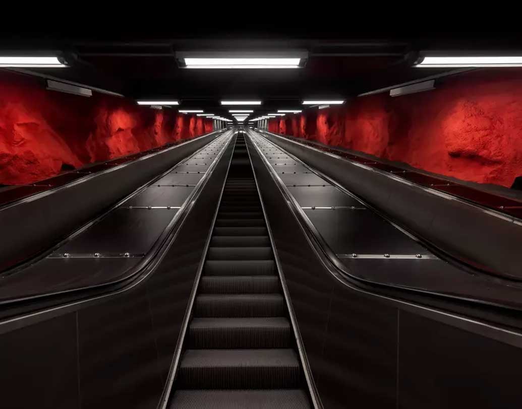 সোলনা সেন্ট্রাম টি বানার এসকেলেটরের নকশাও দেখার মতো।