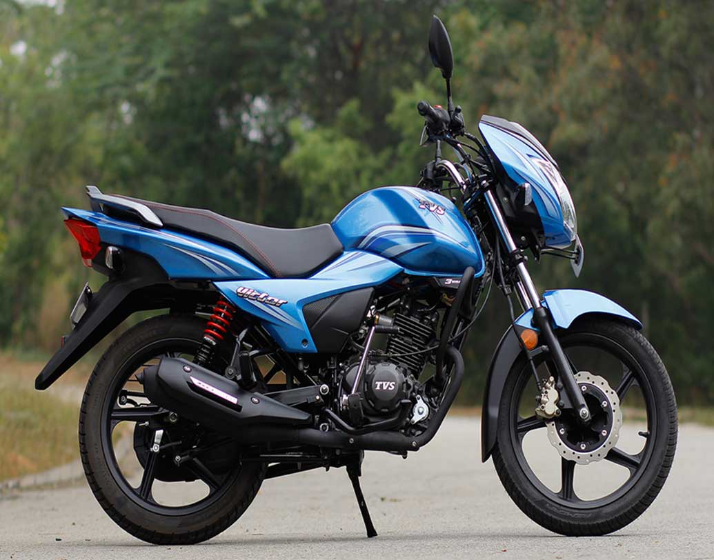 টিভিএস ভিক্টর: ১১০ সিসির বাইকটি সিঙ্গল সিলিন্ডার, ৩ ভালভ ইঞ্জিন বিশিষ্ট। ৯.৬ বিএইচপি, ৯.৪ এনএম পিক টর্ক-সহ আরও বেশ কিছু ফিচার একে করে তুলেছে অনন্য। প্রতি লিটারে ৭২ কিমি যেতে সক্ষম। দিল্লির এক্স শো রুমে দাম শুরু হচ্ছে ৫৩,২৯৫ টাকা থেকে।