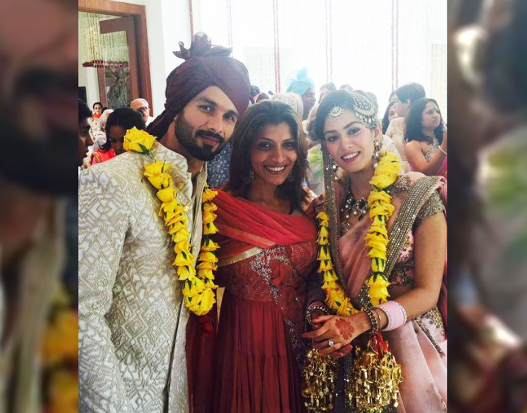 দিল্লির মেয়েটি মন জিতে নিয়েছিল শাহিদ কপূরের। আর বেটারহাফ মীরা রাজপুতের জন্য ২৩ লক্ষ টাকা মূল্যের একটি আংটি উপহার দিয়েছিলেন শাহিদ।