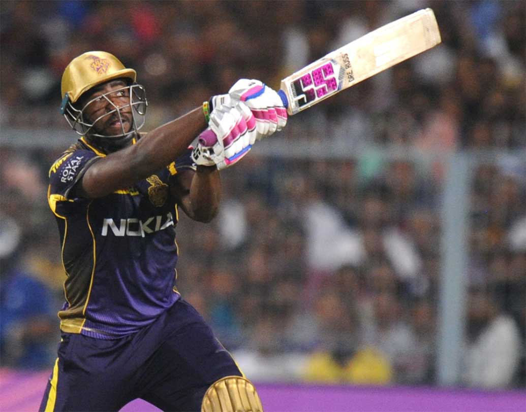 ক্যারিবিয়ান ক্রিকেটের খোলা হাওয়া নিয়ে এ বারও নাইটদের সংসারে থাকছেন আন্দ্রে রাসেল। দীর্ঘদেহী এই অলরাউন্ডার গত আইপিএলে ব্যাটে-বলে মাঠ মাতিয়েছিলেন। নাইট ফ্যানেদের আশা, আগামী বছরের টুর্নামেন্টেও একই ফর্ম ধরে রাখবেন রাসেল।