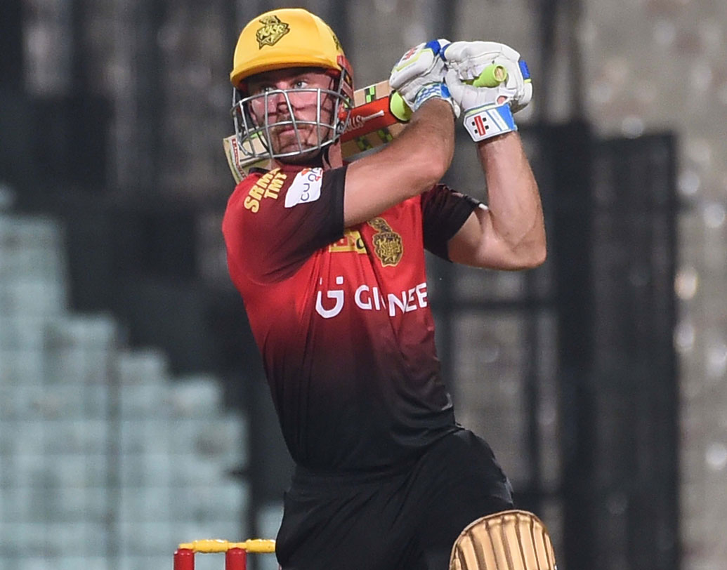 ২০১৮-তে ক্রিস লিনকে কিনতে ৯.৬ কোটি টাকা ব্যয় করেছিলেন নাইট কর্তৃপক্ষ। তার যোগ্য প্রতিদানও দিয়েছিলেন অস্ট্রেলিয়ার এই হার্ডহিটার। ১৬ ম্যাচে ক্রিস লিনের ব্যাট থেকে বেরিয়েছিল ৪৯১। এ বারও যে দলে তার জায়গা পাকা থাকবে, তা তো জানাই ছিল।