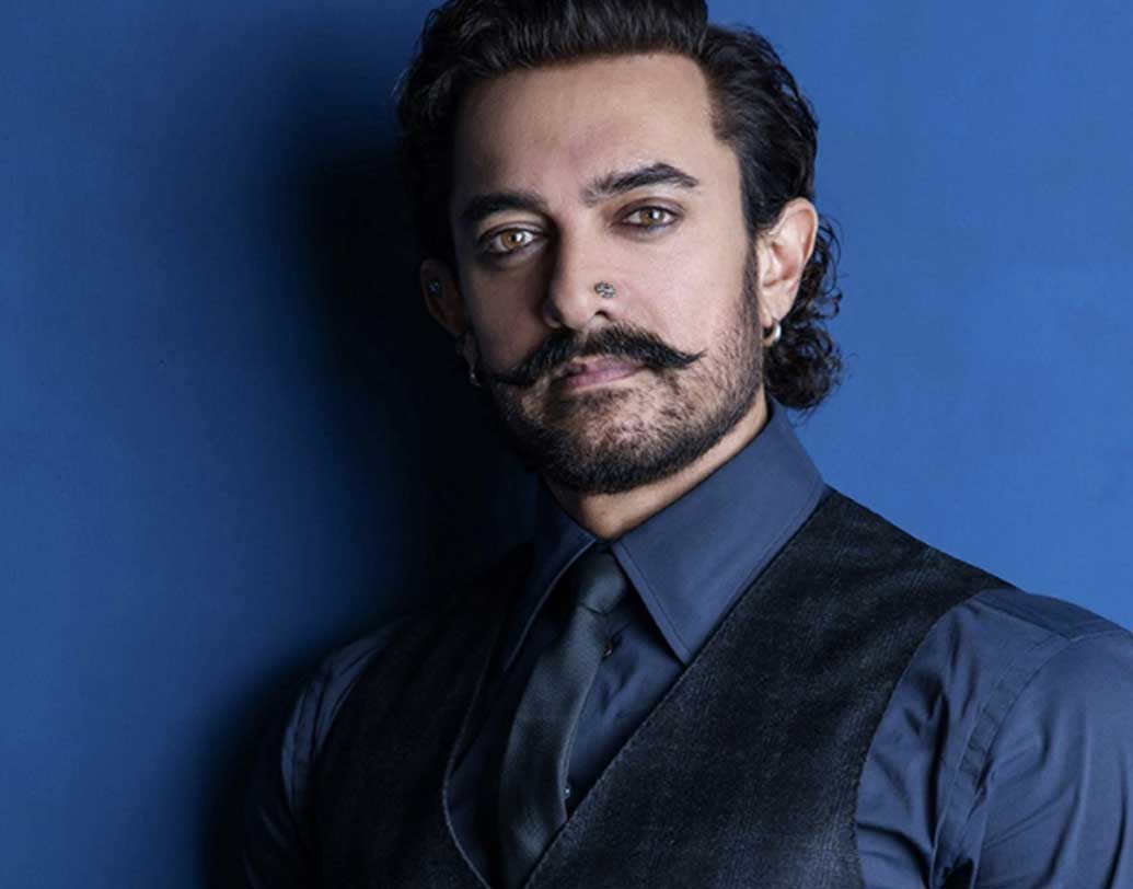 শাহরুখ খানের মতোই বলিউডের আর এক খানেরও বেশ কিছু অদ্ভুত ধ্যানধারণা রয়েছে। আমির মনে করেন, বছরের শেষ দিকে ফিল্ম রিলিজ করলেই নাকি তা হিট হবে। এ জন্যই তাঁর বেশির ভাগ ফিল্ম রিলিজ হয় ডিসেম্বরে।