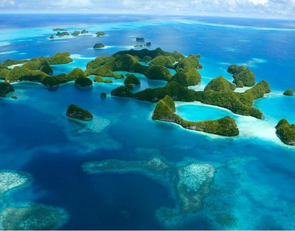 এই দ্বীপপু়্ঞ্জ থেকে এর পর একের পর এক প্রাচীন আমলের গোমেদ বা জা়রকন খুঁজে পাচ্ছেন বিজ্ঞানীরা। এখনও পর্যন্ত প্রাপ্ত গোমেদগুলির বয়স জানা যায়নি। কিন্তু সঠিক বয়স জানা গেলে গ্যালাপাগোস দ্বীপপুঞ্জের বয়স নিয়েও সংশয় তৈরি হবে।