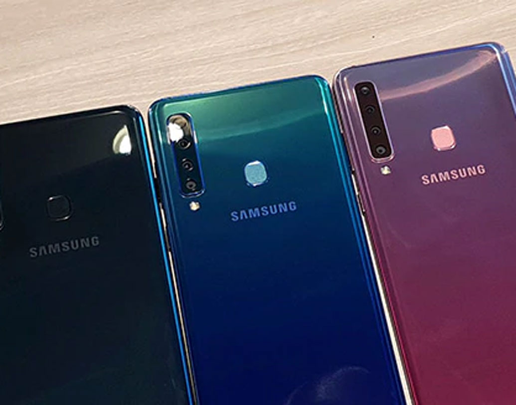 ৬ থেকে ৮ জিবি পর্যন্ত র‌্যাম পাওয়া যাবে এতে। নেটিভ স্টোরেজ ১২৮ জিবি। স্যামসাংয়ের এই ফোনে ৩৮০০ এমএএইচ ব্যাটারি ও ফাস্ট চার্জিং টেকনোলজি রয়েছে।