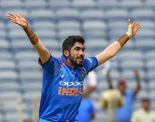 জশপ্রীত বুমরা তিন ফরম্যাটেই এখন নিয়মিত। অস্বাভাবিক অ্যাকশনের জন্য তাঁকে খেলা বেশ মুশকিলের। এই ফরম্যাটে ৩৭ ম্যাচে তিনি নিয়েছেন ৪৬ উইকেট।