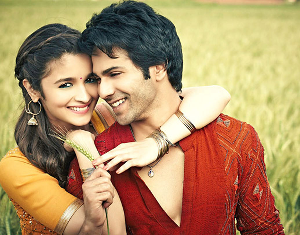 ‘বদ্রিনাথ কি দুলহনিয়া’ ছবির গানের সঙ্গে নাচতে খুব ভালবাসে, সংবাদ সংস্থাকে এমনটাই জানিয়েছে সে। আর জানিয়েছে, প্রিয় অভিনেত্রী আলিয়া ভট্ট, প্রিয় অভিনেতা বরুণ ধওয়ন।