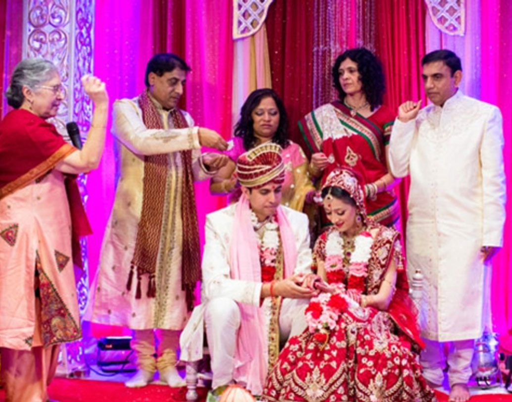 হবু বর বা কনে দুর্ঘটনাজনিত কারও মৃত্যু হলে রক্তের সম্পর্কের যে আত্মীয়ের কথা বিমায় উল্লেখ থাকবে, তিনি ক্ষতিপূরণ পাবেন।